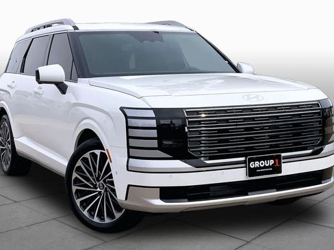 Used 2026 Hyundai Palisade Calligraphy AWD/4WD image 3