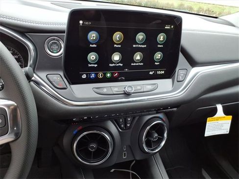 New 2026 Chevrolet Blazer LT image 11