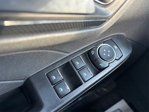 Used 2025 Ford Escape ST-Line image 16
