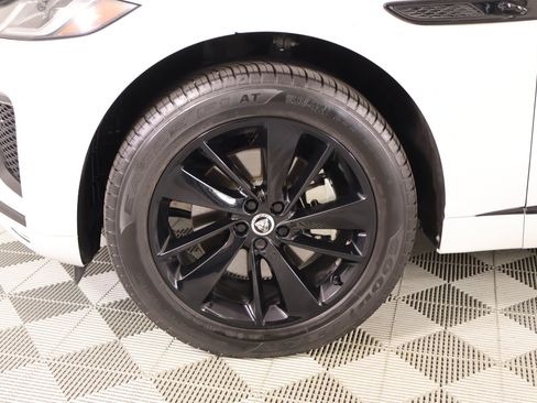 Used 2024 Jaguar F-PACE R-Dynamic S AWD/4WD image 18