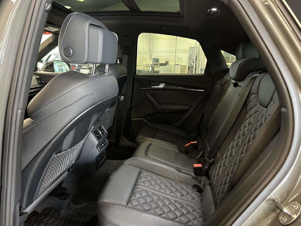 Used 2024 Audi SQ5 Premium Plus w/ Premium Plus Package AWD/4WD image 14
