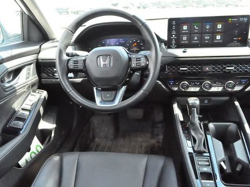Used 2023 Honda Accord Touring image 18