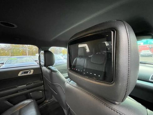 Used 2015 Ford Explorer XLT w/ Equipment Group 202A image 63