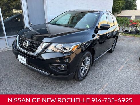 Used 2019 Nissan Pathfinder SV AWD/4WD image 1