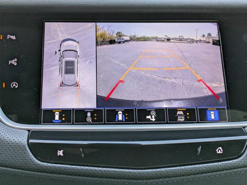 Certified 2024 Cadillac XT5 Sportv w/ Technology Package image 29