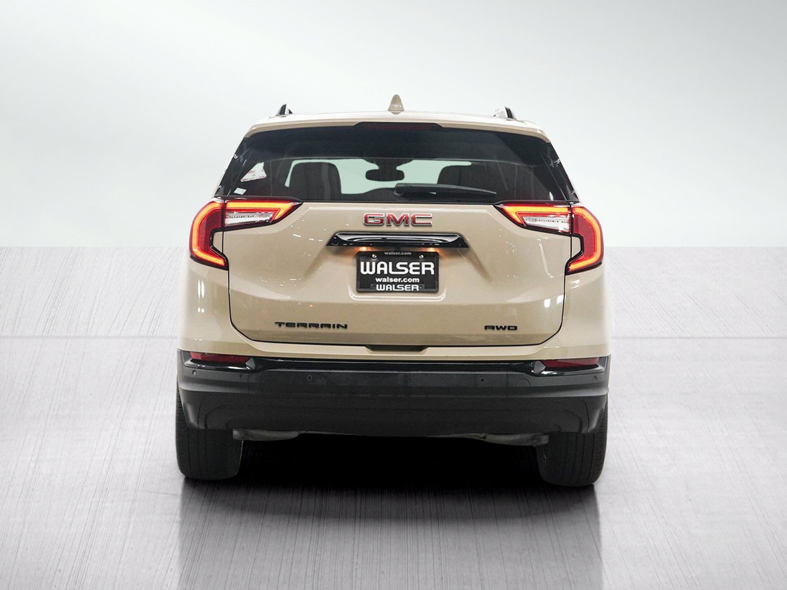 Used 2023 GMC Terrain SLE w/ Driver Convenience Package AWD/4WD image 5
