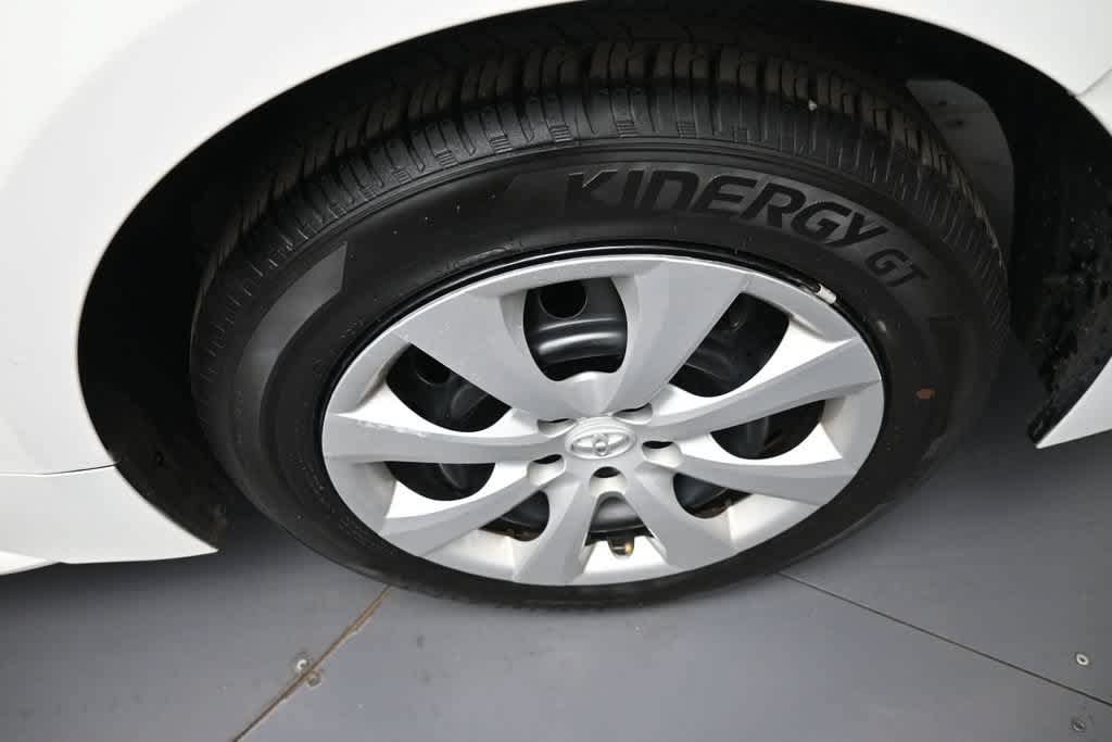 Used 2026 Toyota Corolla LE FWD image 14