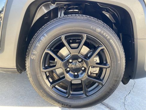 Used 2020 Jeep Renegade Altitude image 7