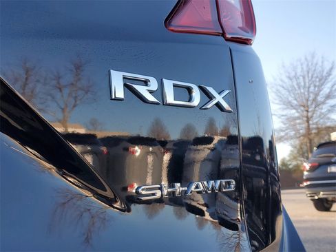 Certified 2025 Acura RDX SH-AWD image 8