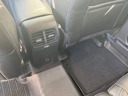 Used 2022 Ford Escape SEL image 31