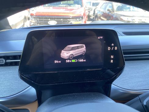 New 2025 Volkswagen ID. Buzz Pro S image 16