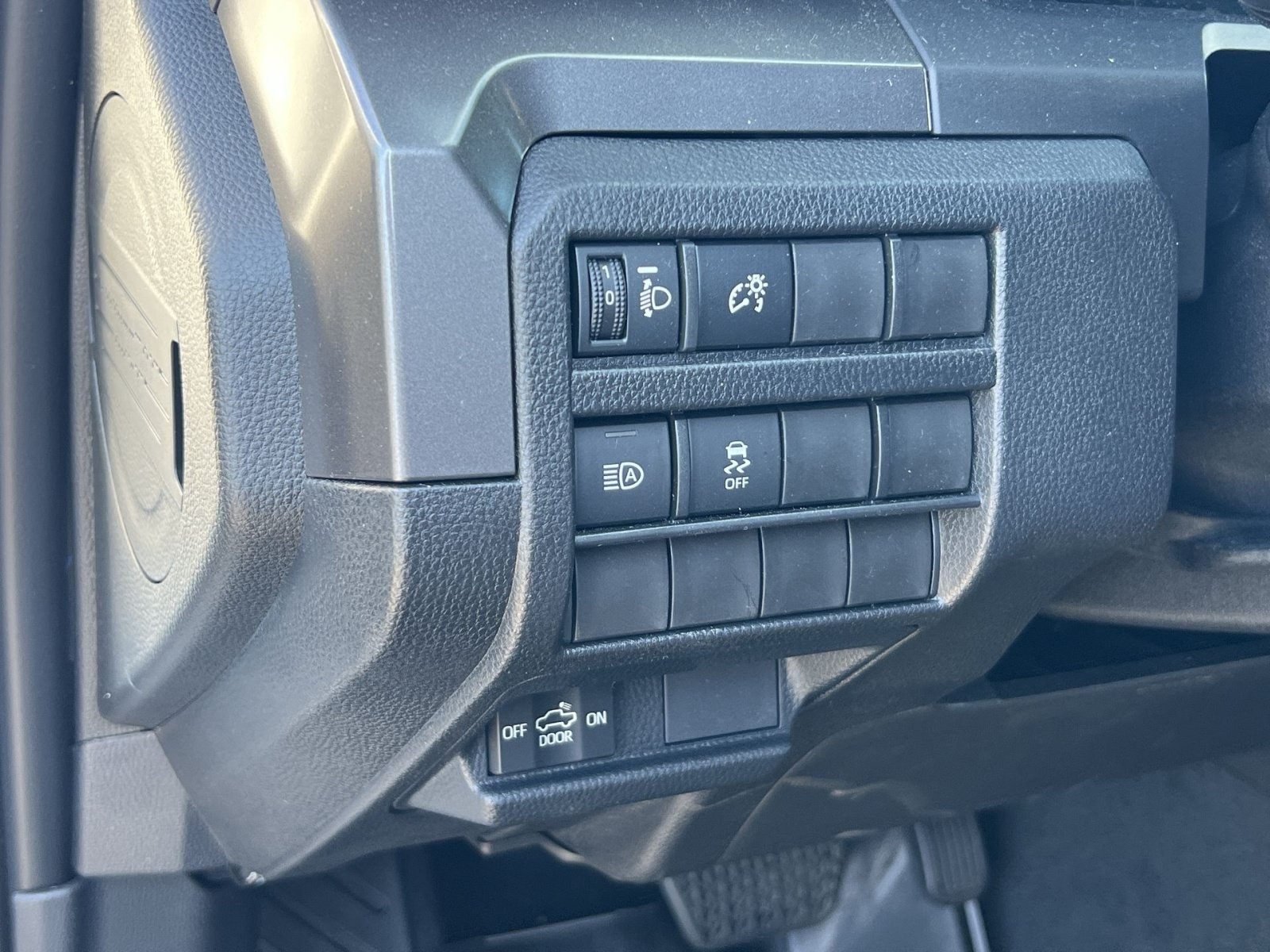 Used 2026 Toyota Tacoma SR5 AWD/4WD image 30
