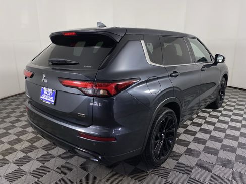 Used 2024 Mitsubishi Outlander SE Black Edition AWD/4WD image 9