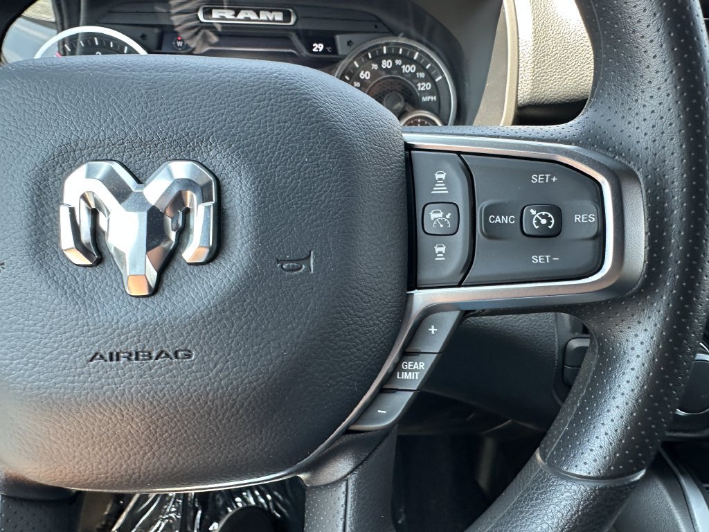 New 2026 RAM 1500 Express AWD/4WD image 22