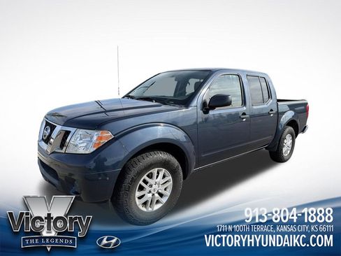 Used 2019 Nissan Frontier SV RWD image 1