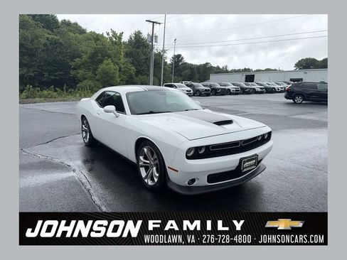 Used 2021 Dodge Challenger R/T RWD image 1