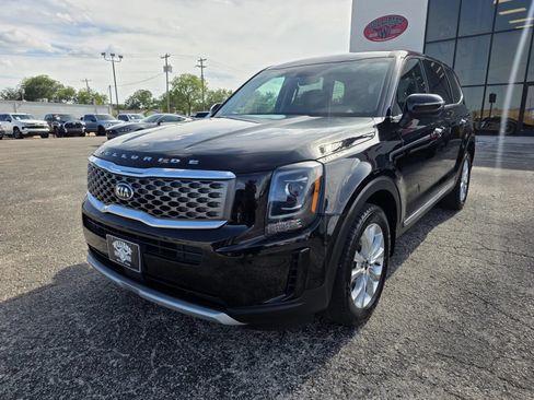 Used 2021 Kia Telluride LX FWD image 3