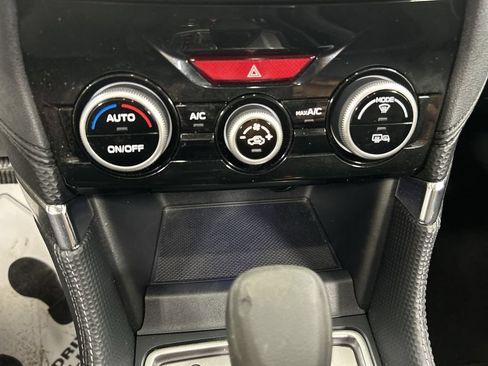 Used 2024 Subaru Forester Premium AWD/4WD image 16
