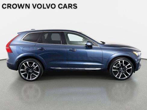 Used 2023 Volvo XC60 B5 Ultimate w/ Protection Package Premier FWD image 4