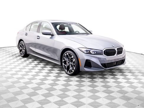 Used 2025 BMW 330i xDrive Sedan AWD/4WD image 8
