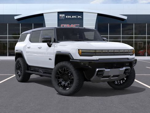 New 2026 GMC Hummer EV SUV w/ LPO, Dark Essentials Package AWD/4WD image 7
