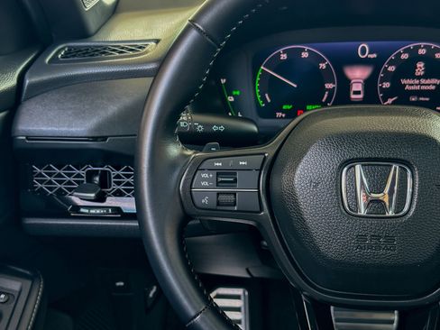 Used 2025 Honda Accord Sport image 28