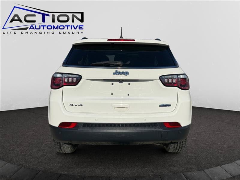 Used 2018 Jeep Compass Latitude w/ Popular Equipment Group AWD/4WD image 7