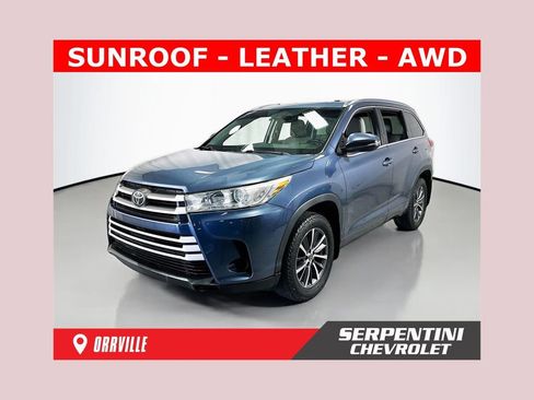 Used 2018 Toyota Highlander XLE image 1