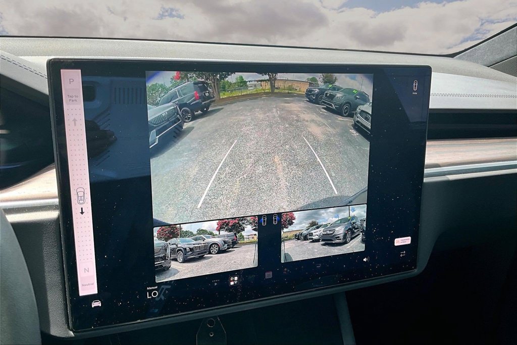 Used 2024 Tesla Model X AWD/4WD image 14