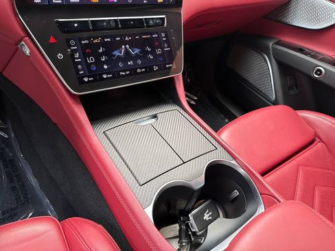 Used 2023 Maserati Grecale Modena AWD/4WD image 30