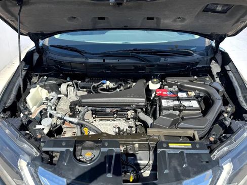 Used 2018 Nissan Rogue SV AWD/4WD image 29