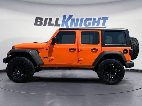 Used 2025 Jeep Wrangler Unlimited Sport AWD/4WD image 4