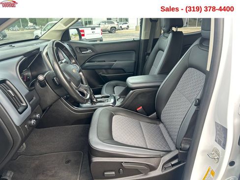 Used 2021 Chevrolet Colorado Z71 AWD/4WD image 11
