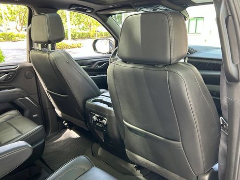 Used 2024 GMC Yukon Denali RWD image 47