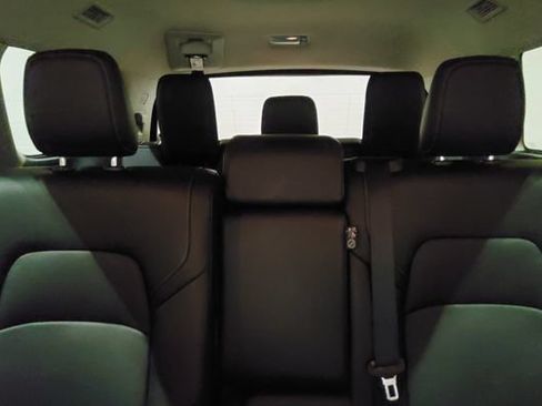 Used 2025 Nissan Pathfinder SL AWD/4WD image 23