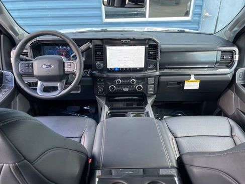 New 2026 Ford F250 Lariat w/ Lariat Premium Package image 10