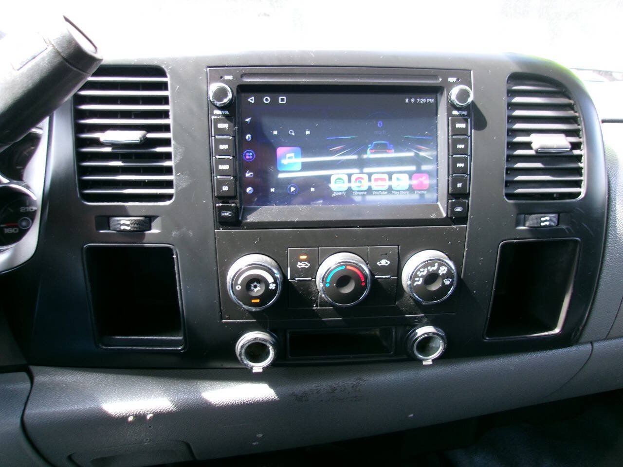 Used 2007 Chevrolet Silverado 3500 W/T AWD/4WD image 14