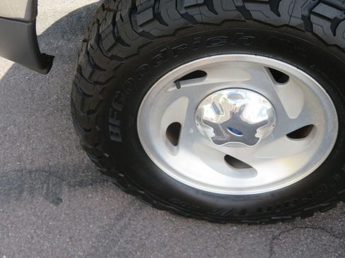 Used 2001 Ford F150 4x4 SuperCrew image 17