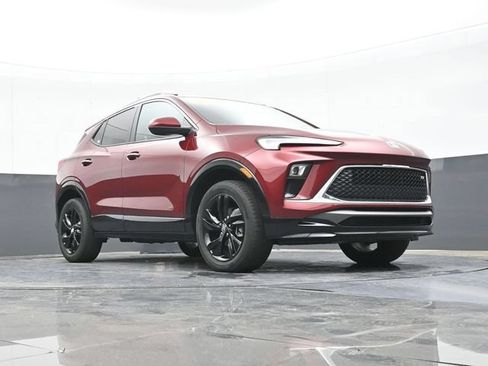 Used 2025 Buick Encore GX Sport Touring w/ Comfort Package AWD/4WD image 52