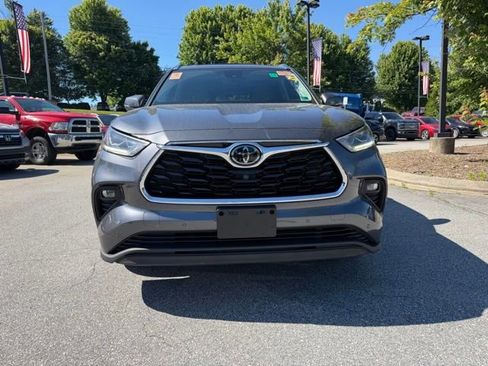 Used 2020 Toyota Highlander Limited AWD/4WD image 8