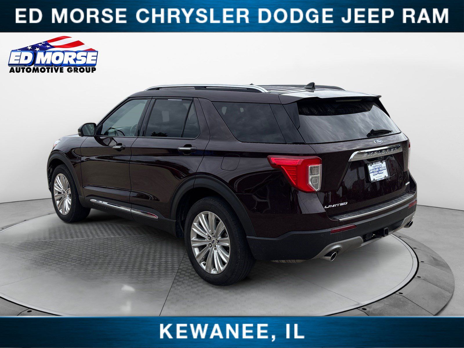 Used 2023 Ford Explorer Limited w/ Limited Technology Package AWD/4WD image 3