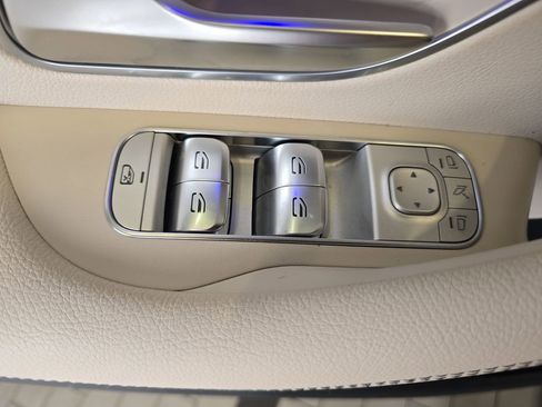 Certified 2024 Mercedes-Benz GLS 450 4MATIC image 30