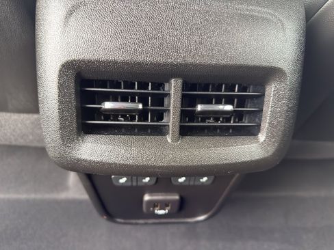 Certified 2022 Chevrolet Equinox Premier image 31