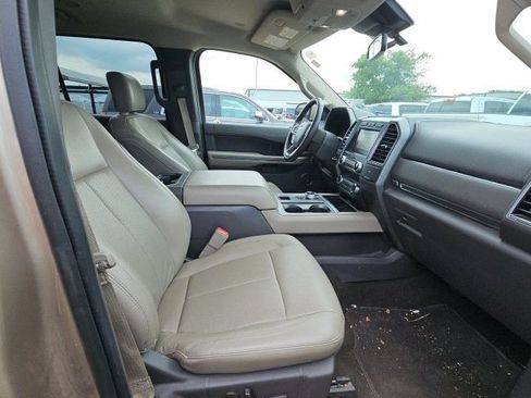 Used 2020 Ford Expedition XLT w/ Equipment Group 202A RWD image 10