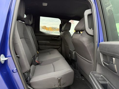 Certified 2025 Toyota Tacoma SR5 image 17