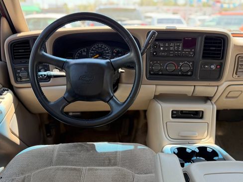 Used 2001 Chevrolet Tahoe LT w/ LT Preferred Equipment Group AWD/4WD image 5