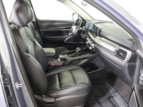 Used 2023 Kia Telluride S image 31