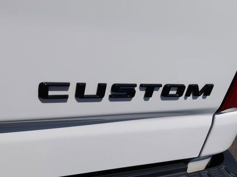 Used 2022 Chevrolet Silverado 2500 Custom w/ Custom Convenience Package AWD/4WD image 40