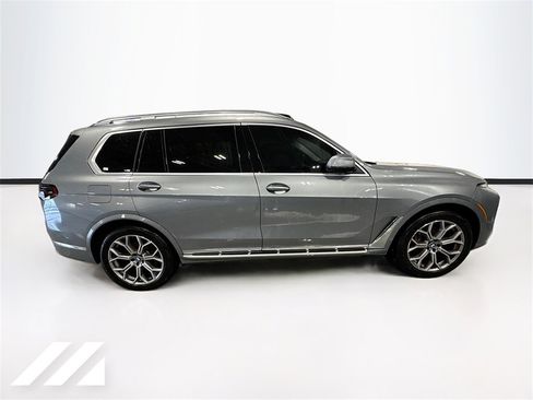 Used 2024 BMW X7 xDrive40i w/ Premium Package image 4