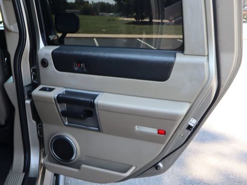 Used 2003 HUMMER H2 w/ Preferred Equipment Group AWD/4WD image 26